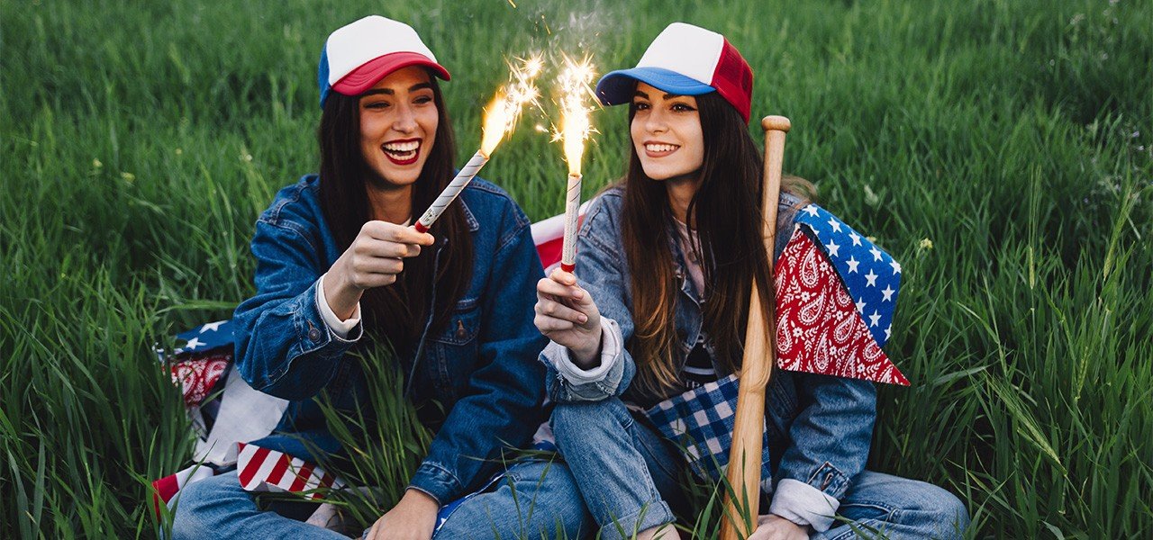 Red, White, and Blue: 4th of July Fashion Looks